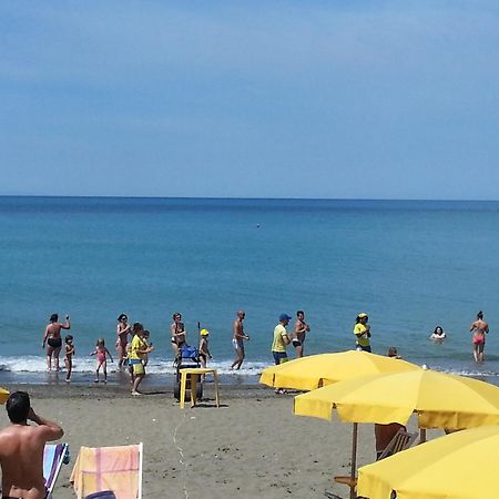 Camping Casa Di Caccia Marina Di Bibbona Eksteriør billede