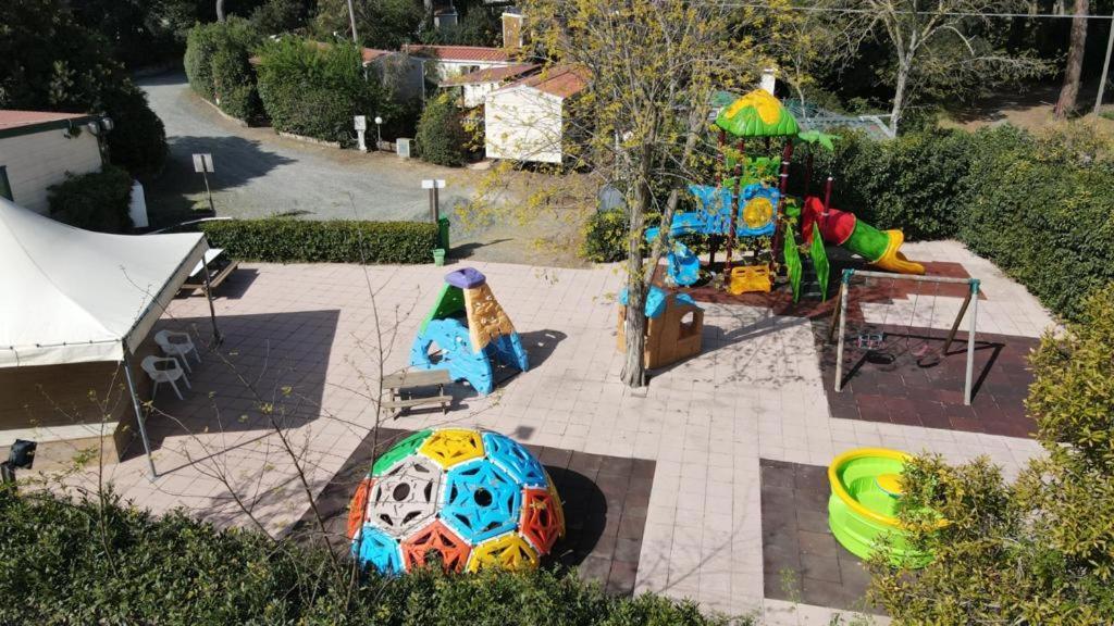 Camping Casa Di Caccia Marina Di Bibbona Eksteriør billede