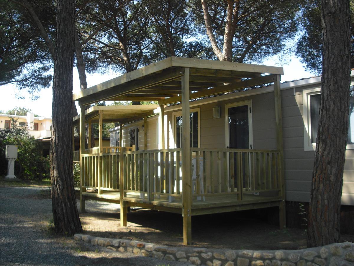 Camping Casa Di Caccia Marina Di Bibbona Eksteriør billede