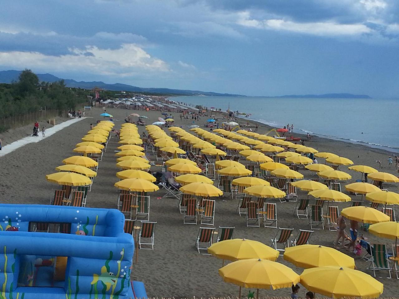 Camping Casa Di Caccia Marina Di Bibbona Eksteriør billede